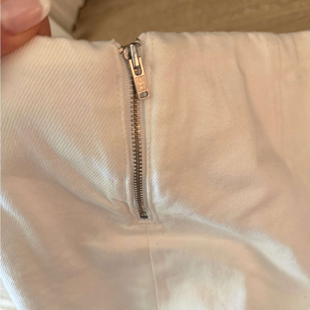 Amanda Uprichard white Set with Zipper Detail - Picture 8 of 8